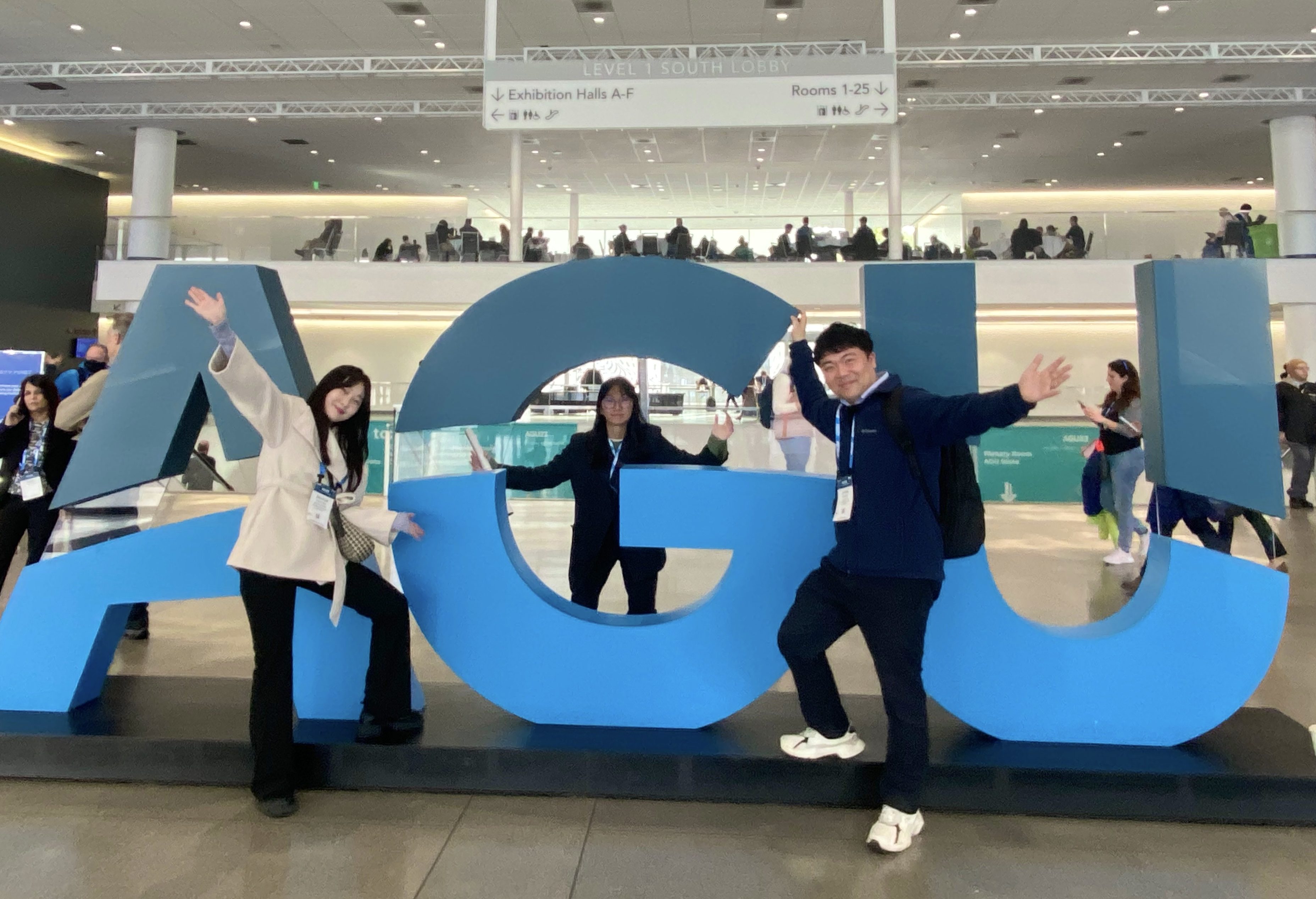 PhD Candidate Sea-Eun Park Presents Research on DAS-Geophone Hybrid System at AGU Conference