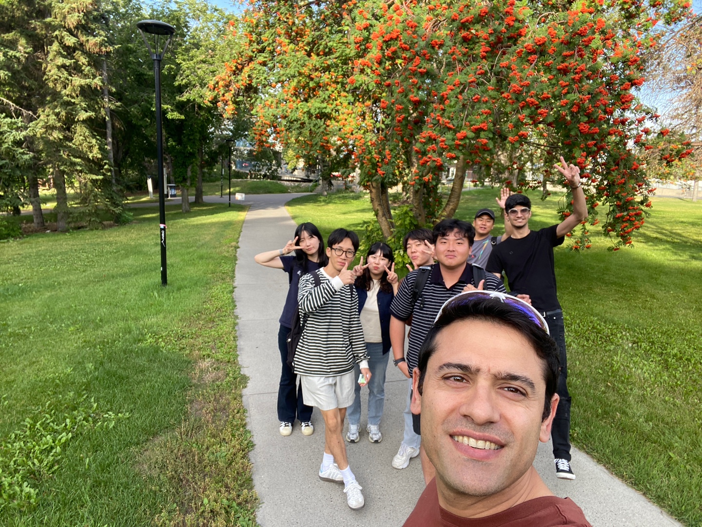Master's Student Lee Young-joo Successfully Concludes Research Dispatch to University of Calgary, Canada