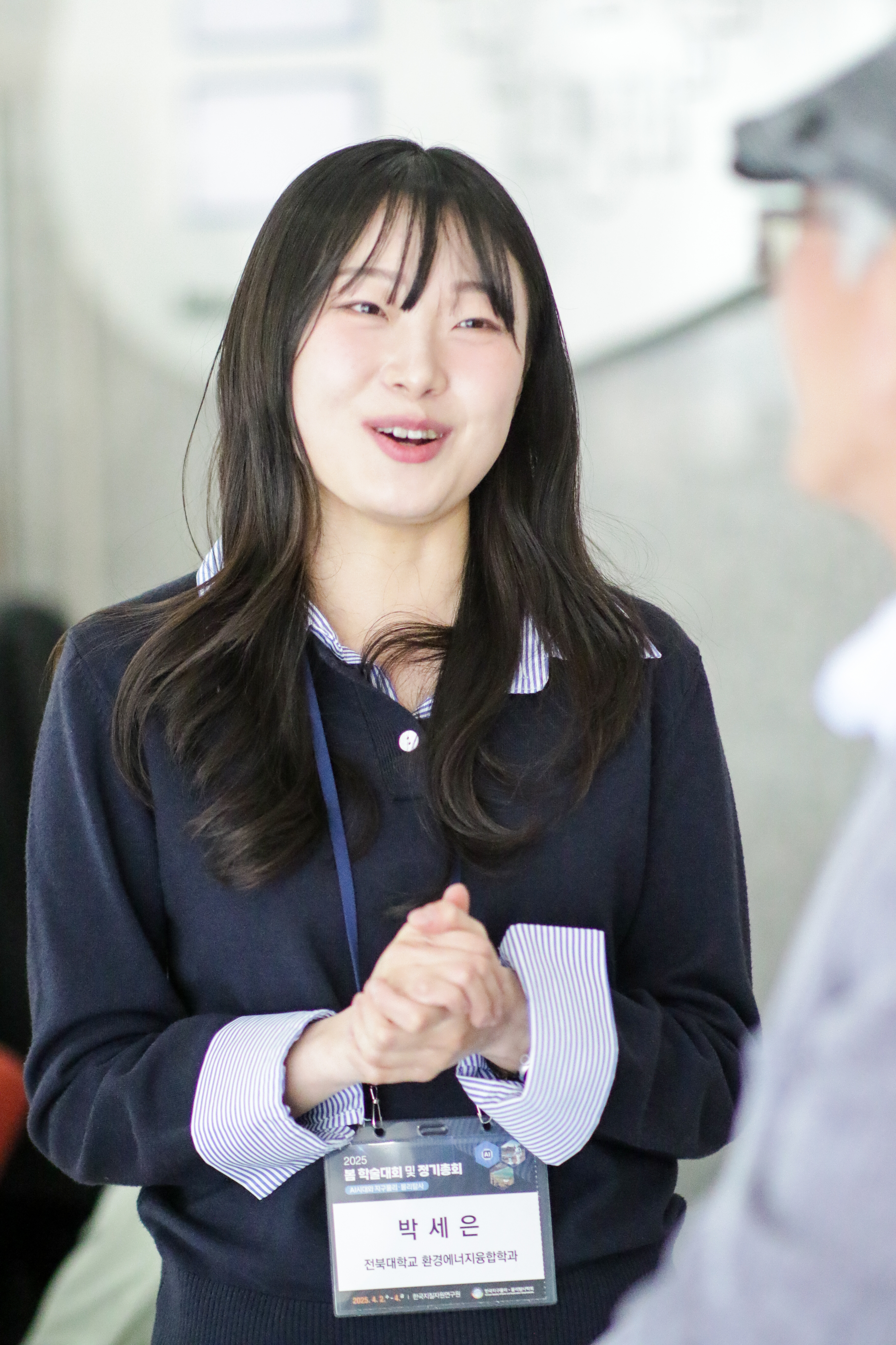 Computational Geophysics Lab of Jeonbuk National University (JBCGL) Actively Engages in Academic Exchange at 2025 KSEG Spring Conference and General Meeting